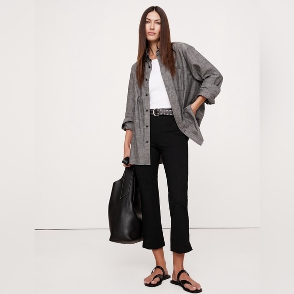 NWT! Banana Republic Black Everywhere Ponte Capri Pant - Multiple Sizes📒